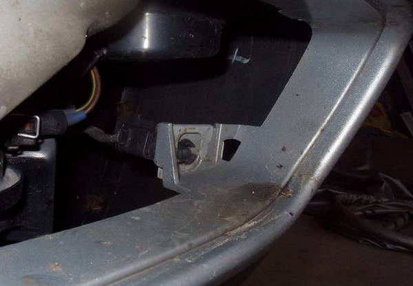 Mk4_Golf_Jetta_outside_temperature_sensor.JPG