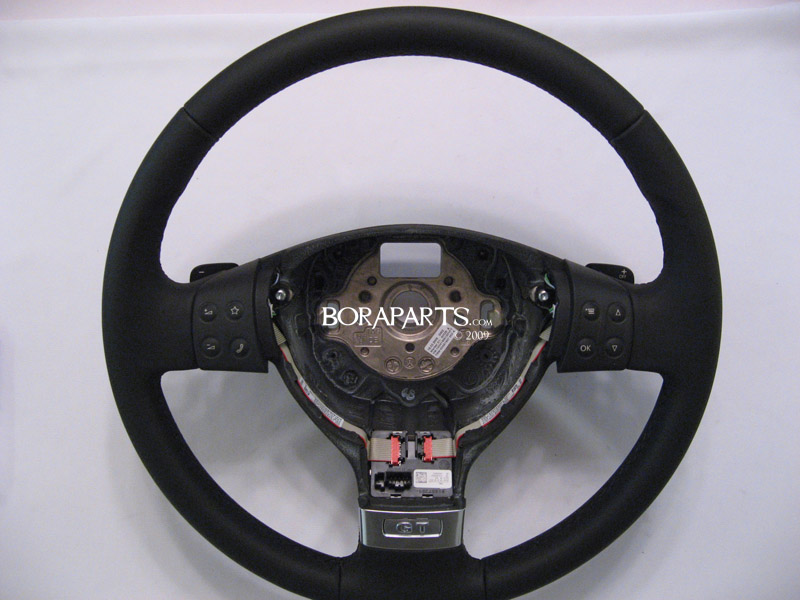 golf steering wheel photo