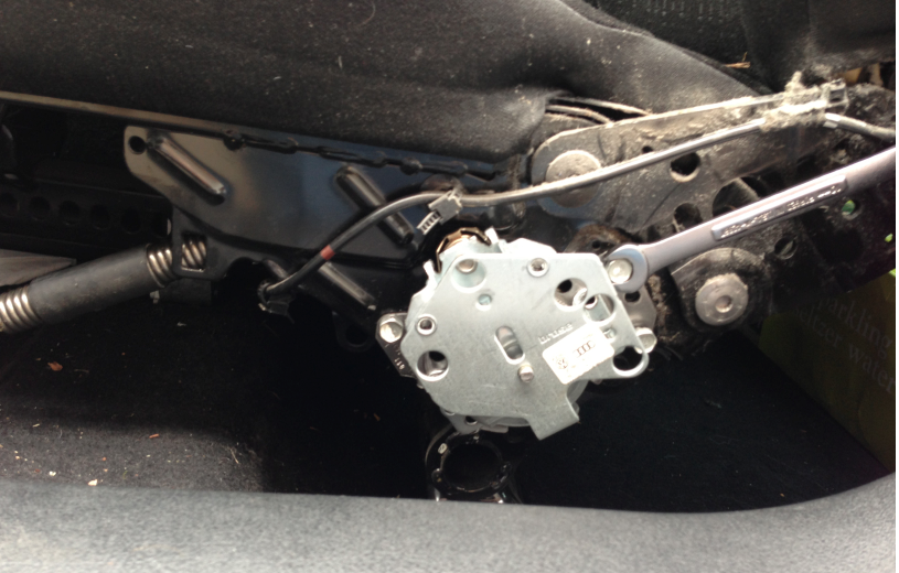 What's that loose spring under your seat? (mk4 seat spring fix