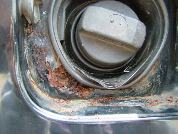 Rust Under Fuel Door | TDIClub Forums