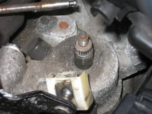 O2J selector shaft stripped - loctite or replace? | TDIClub Forums